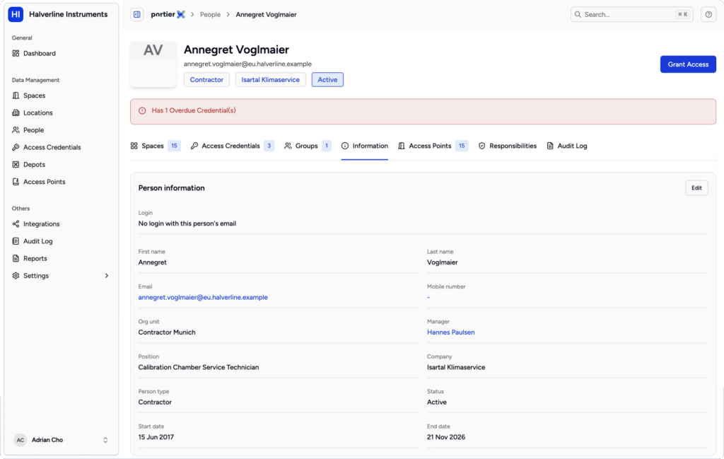 portierX: a contractor's record with company, manager and end date (invented demo data)